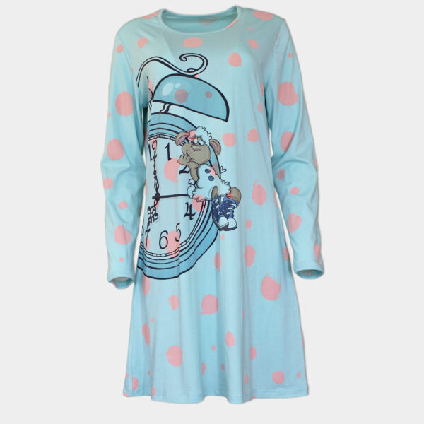 In comfy pjs - Удобни пижами и халати